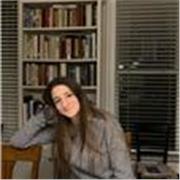 Insegnante di italiano appassionata di letteratura, storia, arte