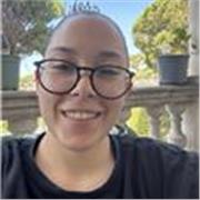 Profesora de matemáticas u otras asignaturas, apta para todas las edades. Con ganas de enseñar para que todos puedan aprender.