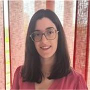 Graduada en Traducción e Interpretación, con experiencia en la enseñanza. Puedo dar clases de forma online o presencial.