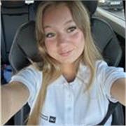 Estoy cursando el doble grado de CAFYD y Fisioterapia en la Universidad Europea de Madrid.