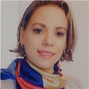 Maestra de Derecho nivel preparatoria o licenciatura