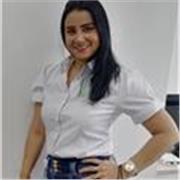Profesora de Biología enseña online a niños y adultos