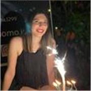 Laureata magistrale in Italianistica, diplomata al Liceo Classico