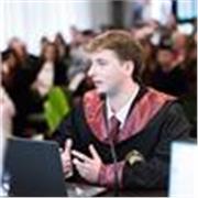 Laureato in Giurisprudenza con esperienza forense offre lezioni online di diritto chiare, personalizzate ed orientate ai risultati