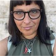 Diplomata liceo linguistico,vissuto 7 anni in USA, lezioni di grammatica e conversazione, studenti e professionisti