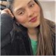 Estudiante de último año de educación especial da clases particulares a niños de enseñanza básica en inglés, lenguaje y matemáticas