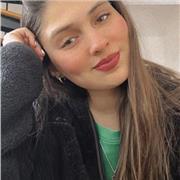 Estudiante de último año de educación especial da clases particulares a niños de enseñanza básica en inglés, lenguaje y matemáticas