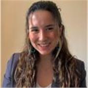 Profesora de español con 3 años de experiencia, traductora licenciada y apasionada por compartir la cultura e idioma de España. 