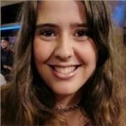 Maestra para impartir clases en educacion primaria y secundaria ademas de tratar con niños con dificultades y necesidades educativas