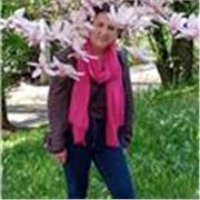 Docente di lingua francese, abilitata all'insegnamento impartisce ripetizioni in line e in presenza