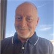 Profesor de español , desde inivels básicos hasta niveles avanzados . Conversación , temas de arte actualidad y de interés.