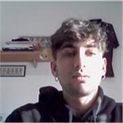 diplomato al liceo scientifico; laureando in scienze ambientali