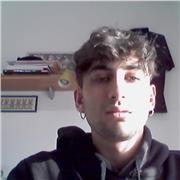 diplomato al liceo scientifico; laureando in scienze ambientali