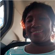 Profesora de apoyo para niños en edad escolar de 3 a 12 años