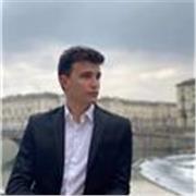 Laureato con il massimo dei voti, offre ripetizioni agli studenti su ogni materia legata al diritto avendo un'esperienza più che consolidata sia nei rami del diritto privato che del diritto pubblico. Le lezioni possono essere anche impartite a coloro che 