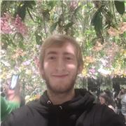 Ich bin Kai ich bin 21 Jahre alt und besitze Fachabitur .Mein Deutschkurs ist für alle, die diesen benötigen, bis hin zur 10.ten Klasse kann jeder teilnehmen, der es will. Ich helfe dir dabei, wie du Inhalte für Klausuren oder Hausaufgaben selbst erarbeit