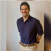 Profesor particular de diversas materias. Certificado como preparador físico en Alto Rendimiento y scout en fútbol. Comunicador