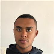 Profesor de ingles y matematicas imparte clases a partir de los 5 años