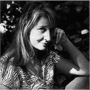 Enseignante en dessin et graphisme. Composition, typographie, couleur, images et dessin