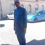 Je pense que la réussite de tout élève passe un soutien et une aide tous les jours à cette et à cet élève. 
Il est nécessaire de les encourager à approfondir leur projet personnel et professionnel afin de leur permettre de réussir