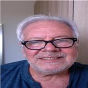 Professeur de mathématiques, 30 ans d'expérience, donne cours en visio. Je suis titulaire d'une maitrise de mathématiques et d'une licence d'économie.