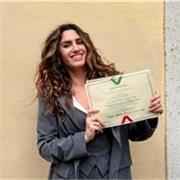 Laureata in Gestione d'Impresa, Marketing e attualmente in formazione nell'economia del turismo