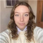 “I offer English lessons as a bilingual tutor, fluent in both Italian and English.”