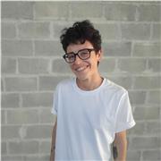 Letteratura, scienze, biologia, storia dell'arte, storia, matematica di base, a chiunque, dai più piccoli ai più grandi