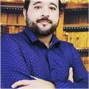 Professor de ciências, biologia e química. Vasta experiência em aulas online e presencial