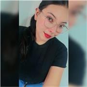 Profesora de apoyo escolar especializada en clases de español de forma virtual