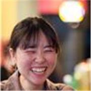 Soy una profesora cercana, paciente y comunicativa. Y me gustaría dar clases a principiantes interesados en comunicar.