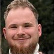 Deutsch-Tutor, der Kinder aller Altersgruppen unterrichtet