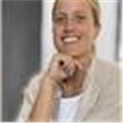 Arquitecta con especialización en el diseño de interiores 