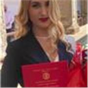 Insegnante con esperienza e laureata in psicologia offre supporto alle studentesse e gli studenti, sia online che in presenza.