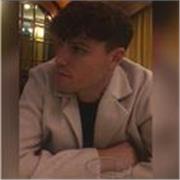 Insegnante di matematica e fisica con profonda esperienza nell'insegnamento svolge ripetizioni private