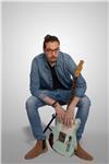 Lezioni di chitarra elettrica, acustica e classica... percorsi personalizzati multi-stilistici, per ogni età e livello di preparazione. lezioni online