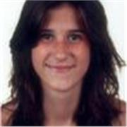 Profesora de matemáticas y lenguas catalana y castellana imparte clases a niños de primaria