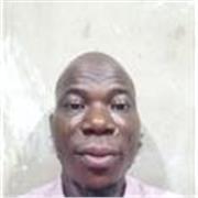 Mathematics tutor who teaches both pupils and students from primary to secondary schools