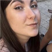 Estudiante universitaria ofrece clases de apoyo para estudiantes de la ESO o cursos inferiores m