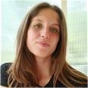 Sono Veronica, ho 25 anni e sono disponibile per supporto allo studio/compiti per medie e superiori!