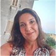 Laureata in interpretariato e traduzione, offro la mia competenza e professionalità per lezioni di inglese e tedesco a tutti i livelli e per tutte le età. I miei punti di forza: empatia, pazienza e buone doti comunicative