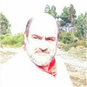 Profesor con Magíster en Educación y amplia experiencia, en E.Básica, y Superior