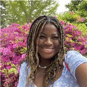 I give lessons to help you with English communication and conversation skills.