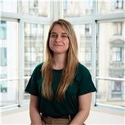¡Hola! Soy profesora de español para extranjeros titulada con experiencia internacional e imparto clases online y presenciales.