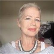 Yoga teacher for all bodies, levels and ages