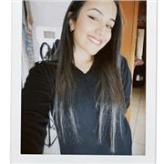 Studentessa maturanda impartisce lezioni di inglese, francese, spagnolo e italiano