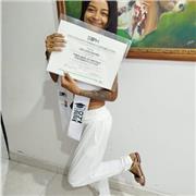 Profesora de apoyo escolar en el área de idiomas