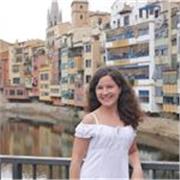 Puedo dar clases de Practica de ingles, Fonetica, Practica de Traduccion. Tambien ingles coloquial. Y solo para mejorar el nivel)