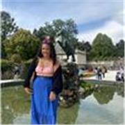 Native English speaker with a French and Spanish degree offering English, French and Spanish lessons online.