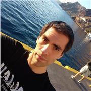 Coordinador académico y profesor de inglés, con bachiller en Educación y Gestión del Aprendizaje